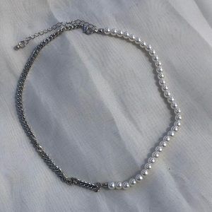 Men’s pearl and chain necklace